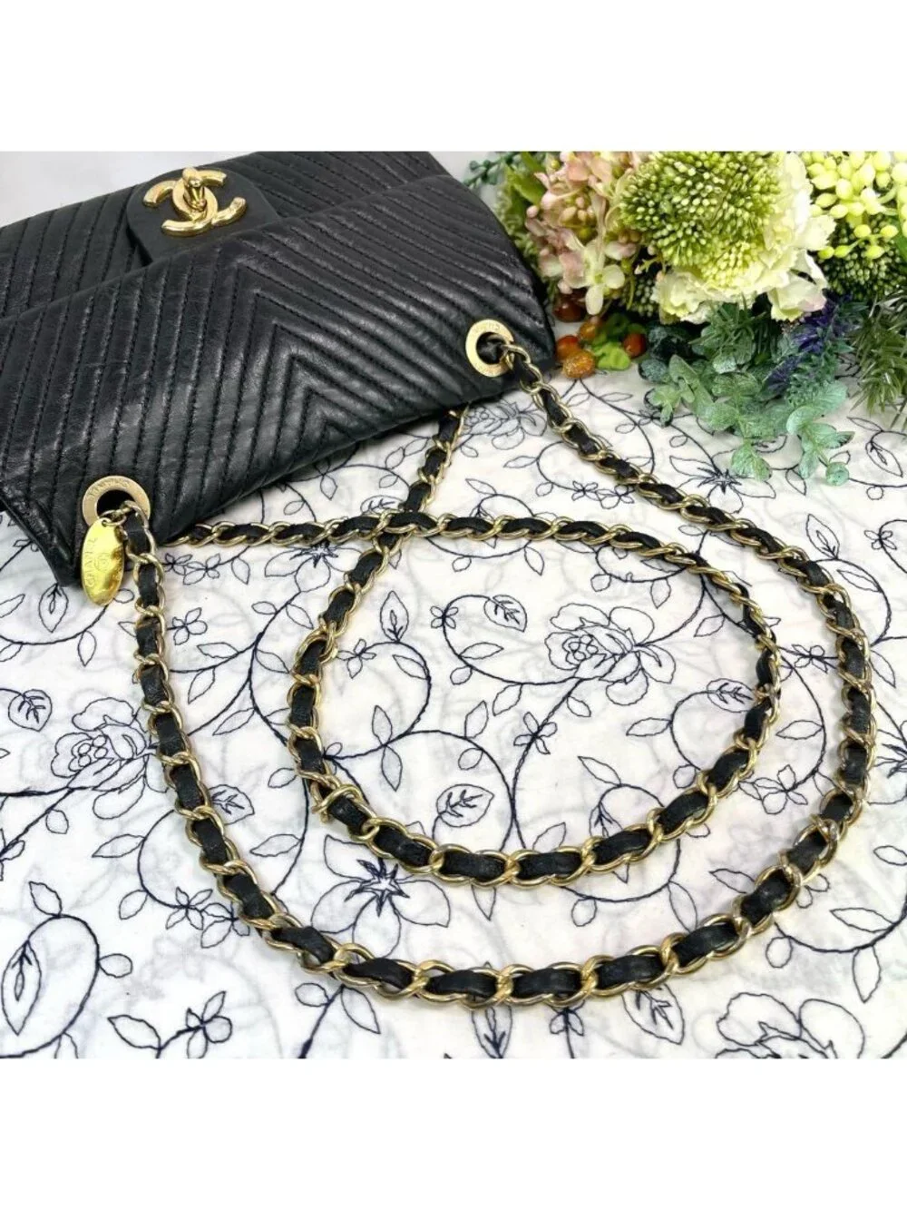 Chanel Blanc Double Flap Shoulder